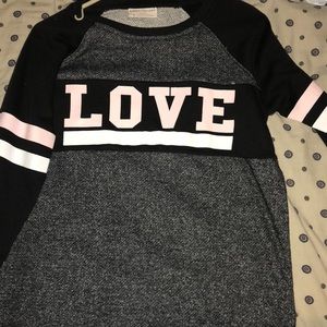 Long sleeve sweater shirt